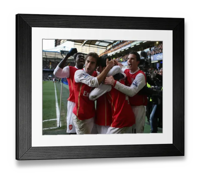 Framed Print : (L>R) Emmanuel Adebayor Framed Print : (L>R) Emmanuel Adebayor