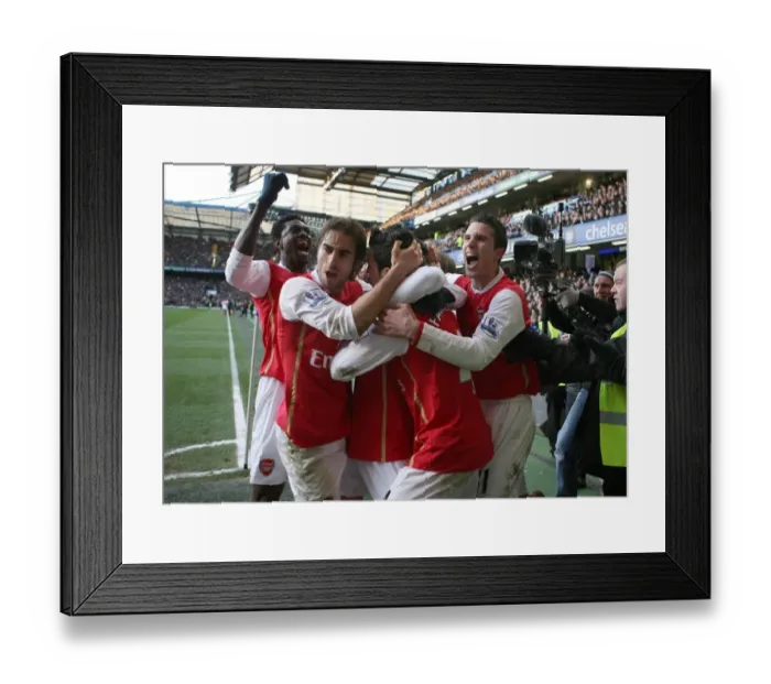 Framed Print : (L>R) Emmanuel Adebayor Framed Print : (L>R) Emmanuel Adebayor