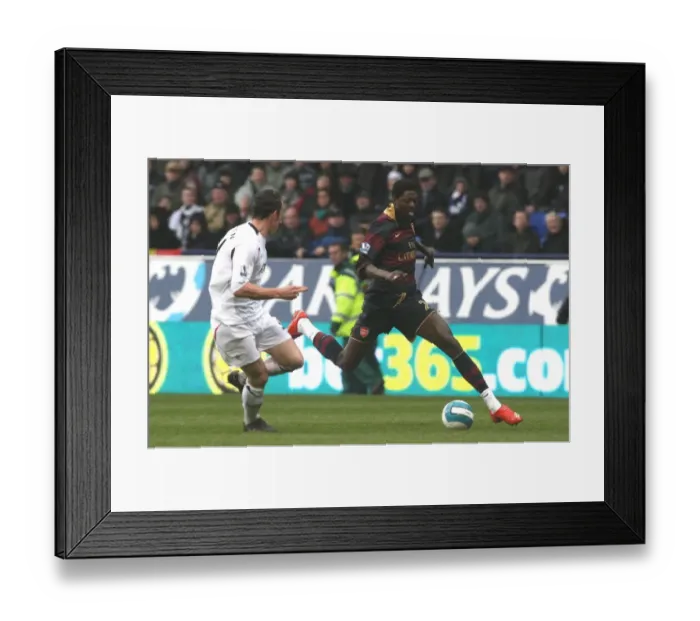 Framed Print : Emmanuel Adebayor (Arsenal) Andy O Brien (Bolton) Framed Print : Emmanuel Adebayor (Arsenal) Andy O Brien (Bolton)