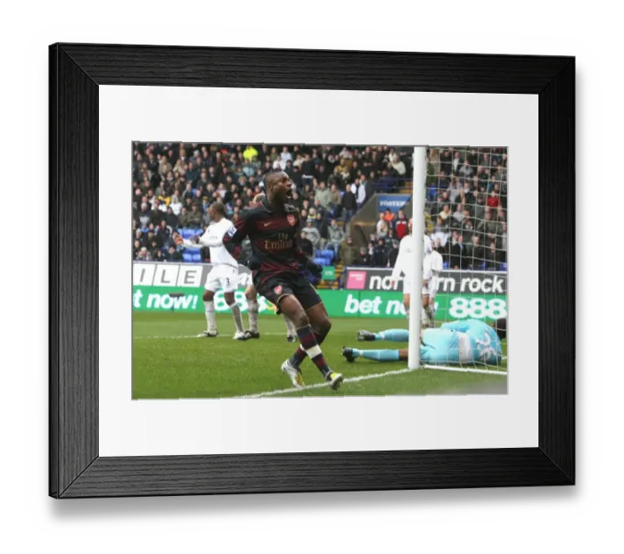 Framed Print : Arsenal captain William Gallas celebrates scoring the 1st Arsenal goal Framed Print : Arsenal captain William Gallas celebrates scoring the 1st Arsenal goal