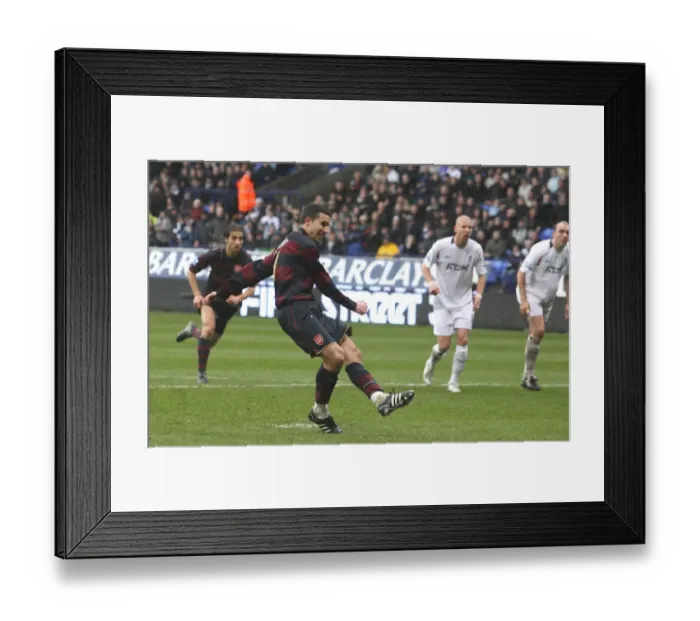 Framed Print : Robin van Persie shoots past Bolton goalkeeper Ali Al Hasbi to score the 2nd Arsenal goal from the penalty spot. Bolton Wanderers 2: 3 Arsenal, Barclays Premier League, The Reebok Stadium, Bolton, 29 / 3 / 2008. Credit : Stuart MacFarlane / Framed Print : Robin van Persie shoots past Bolton goalkeeper Ali Al Hasbi to score the 2nd Arsenal goal from the penalty spot. Bolton Wanderers 2: 3 Arsenal, Barclays Premier League, The Reebok Stadium, Bolton, 29 / 3 / 2008. Credit : Stuart MacFarlane /