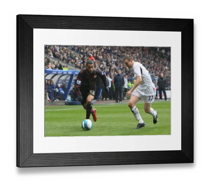 Framed Print : Theo Walcott's Brace Leads Arsenal to Victory Over Bolton Wanderers, 29 / 3 / 2008