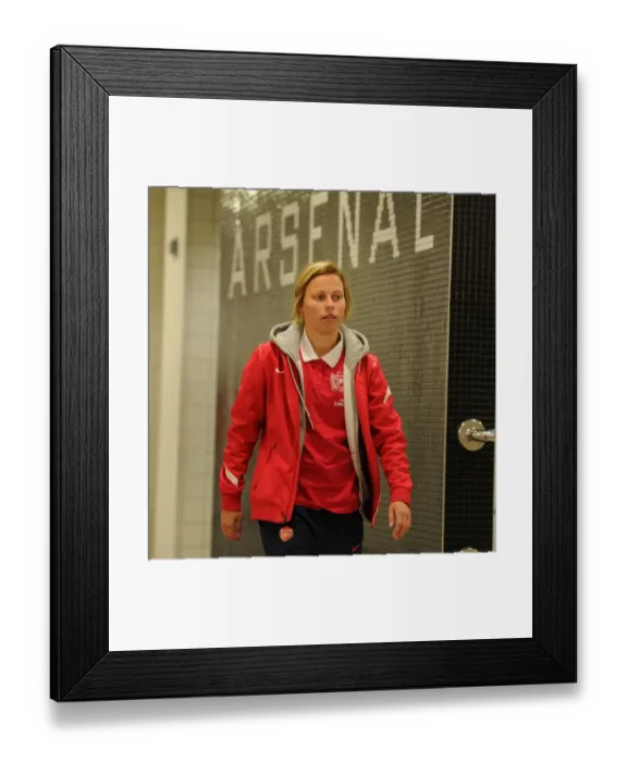 Framed Print : Gilly Flaherty: Arsenal Ladies Focus Before Battle Against Chelsea in WSL Framed Print : Gilly Flaherty: Arsenal Ladies Focus Before Battle Against Chelsea in WSL