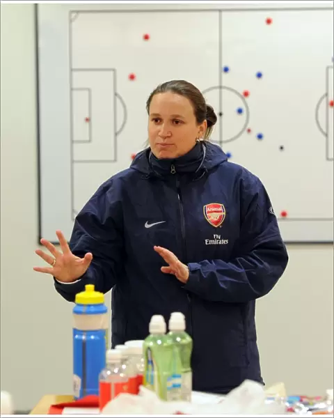 Arsenal Ladies: Manager Laura Harvey and Assistant Rihanne Skinner Prepare for Chelsea Showdown