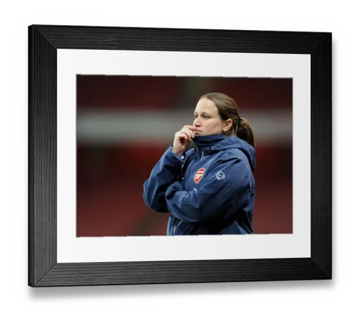 Framed Print : Laura Harvey Leads Arsenal Against Chelsea in WSL Showdown