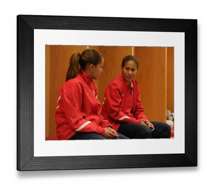 Framed Print : Arsenal Ladies vs Chelsea LFC: Backstage Moments with Alex Scott and Rachel Yankey Framed Print : Arsenal Ladies vs Chelsea LFC: Backstage Moments with Alex Scott and Rachel Yankey