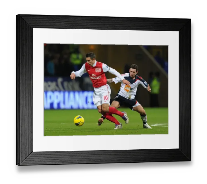 Framed Print : Robin van Persie Outmaneuvers Mark Davies: Bolton Wanderers vs. Arsenal, Premier League 2011-12