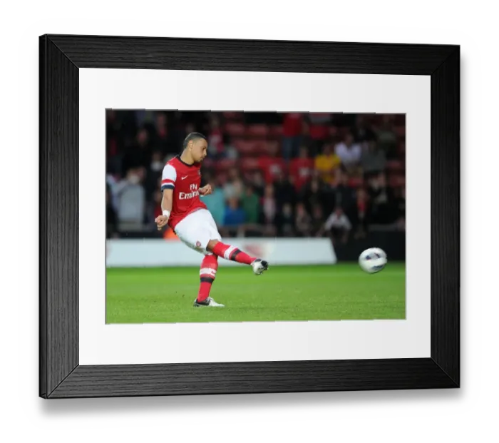 Framed Print : Francis Coquelin scores for Arsenal from the penalty spot during the shoot out