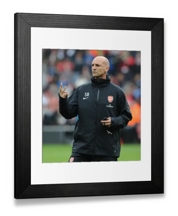 Framed Print : Arsenal: Steve Bould at the Markus Liebherr Memorial Cup vs Anderlecht (2012-13 Pre-Season)