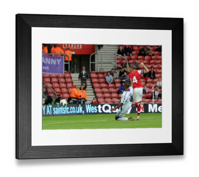 Framed Print : Henri Lansbury Scores for Arsenal Against Anderlecht in 2012 Pre-Season Framed Print : Henri Lansbury Scores for Arsenal Against Anderlecht in 2012 Pre-Season