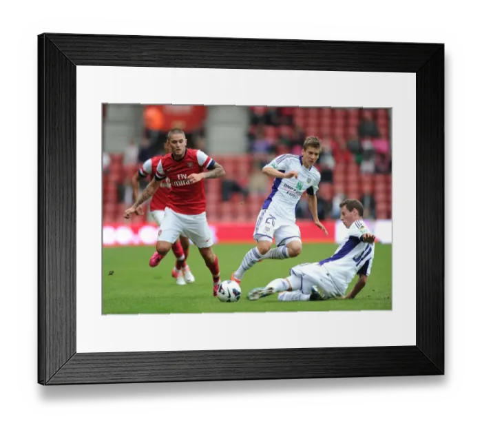 Framed Print : Arsenal vs Anderlecht: Pre-Season Clash at St. Mary's Stadium (2012-13) Framed Print : Arsenal vs Anderlecht: Pre-Season Clash at St. Mary's Stadium (2012-13)