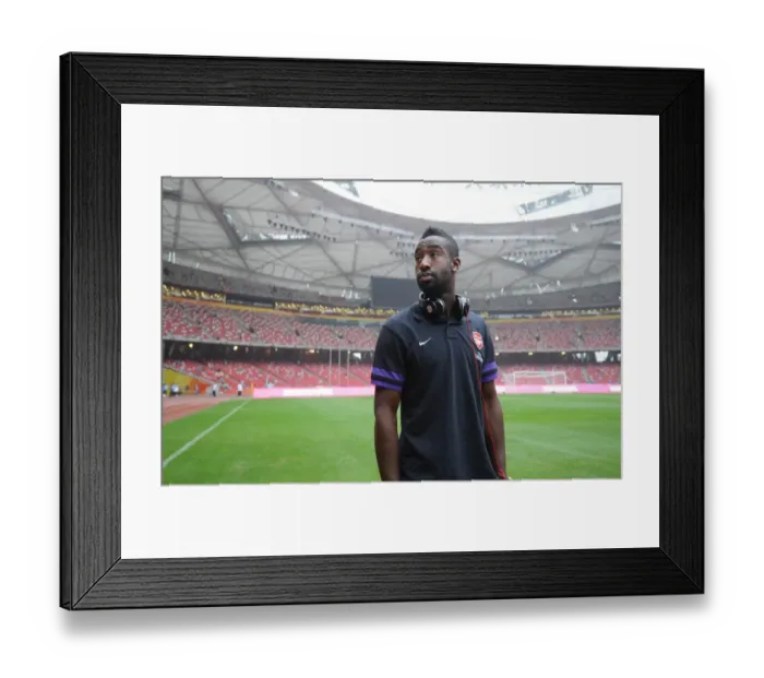 Framed Print : Arsenal vs Manchester City: 2012 Pre-Season Clash in Beijing Framed Print : Arsenal vs Manchester City: 2012 Pre-Season Clash in Beijing