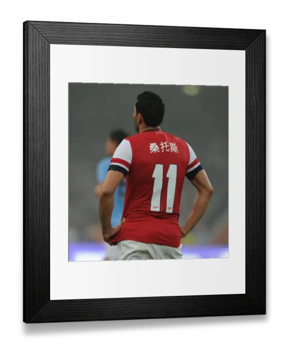 Framed Print : Arsenal vs Manchester City: 2012 Pre-Season Clash in Beijing
