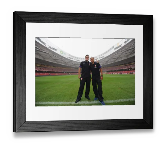 Framed Print : Arsenal FC vs Manchester City: Theo Walcott and Vito Mannone Pre-Season Clash in Beijing, 2012