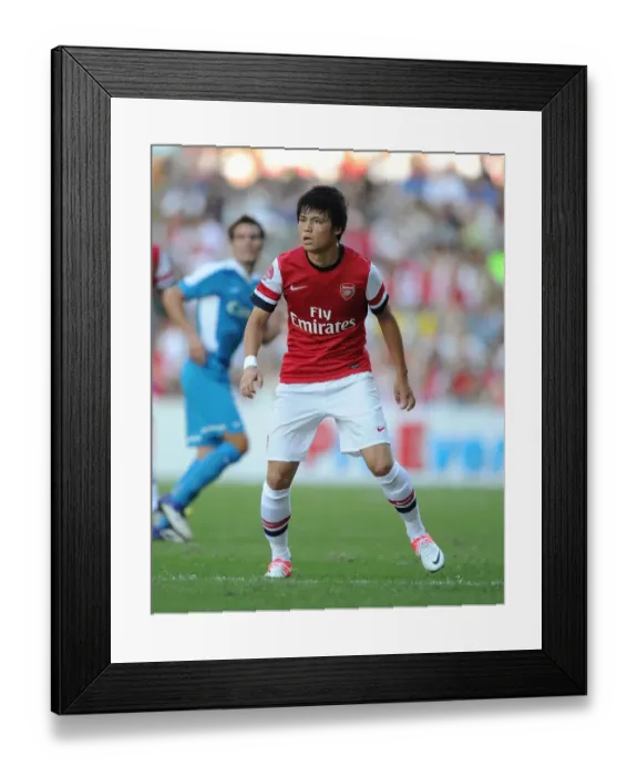 Framed Print : Ryo Miyaichi in Action: Kitchee FC vs. Arsenal FC (2012) Framed Print : Ryo Miyaichi in Action: Kitchee FC vs. Arsenal FC (2012)