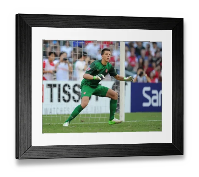 Framed Print : Wojciech Szczesny: Arsenal's Star Goalkeeper Shines in Kitchee FC Match (2012) Framed Print : Wojciech Szczesny: Arsenal's Star Goalkeeper Shines in Kitchee FC Match (2012)