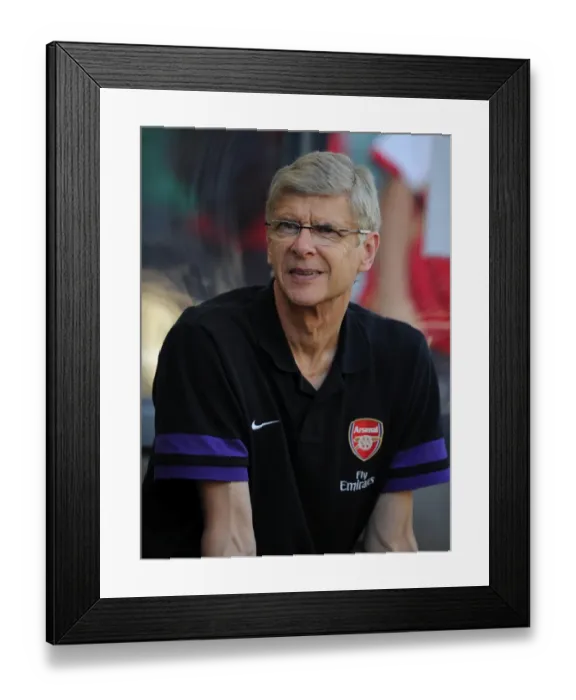 Framed Print : Arsene Wenger Before Kitchee FC vs Arsenal FC Match in Hong Kong (2012) Framed Print : Arsene Wenger Before Kitchee FC vs Arsenal FC Match in Hong Kong (2012)