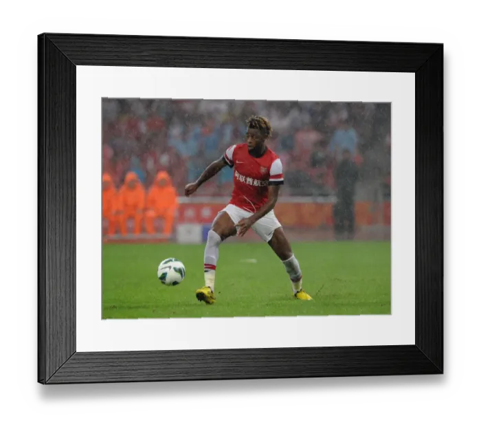 Framed Print : Alex Song (Arsenal). Arsenal 0: 2 Manchester City. Pre Season Friendly. Birds Nest Stadium