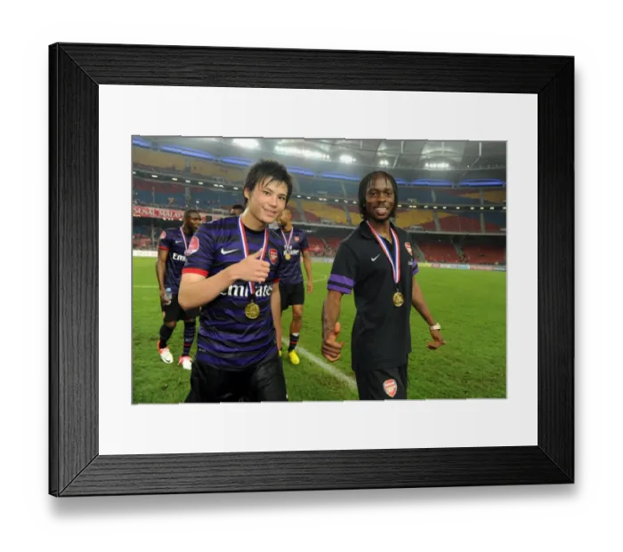 Framed Print : Arsenal Stars Ryo Miyaichi and Gervinho Post-Match in Kuala Lumpur, 2012