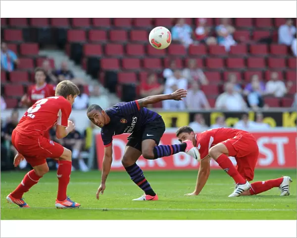 Theo Walcott (Arsenal) Lukas Kubler and Jonas Hector (Cologne). Cologne 0: 4 Arsenal
