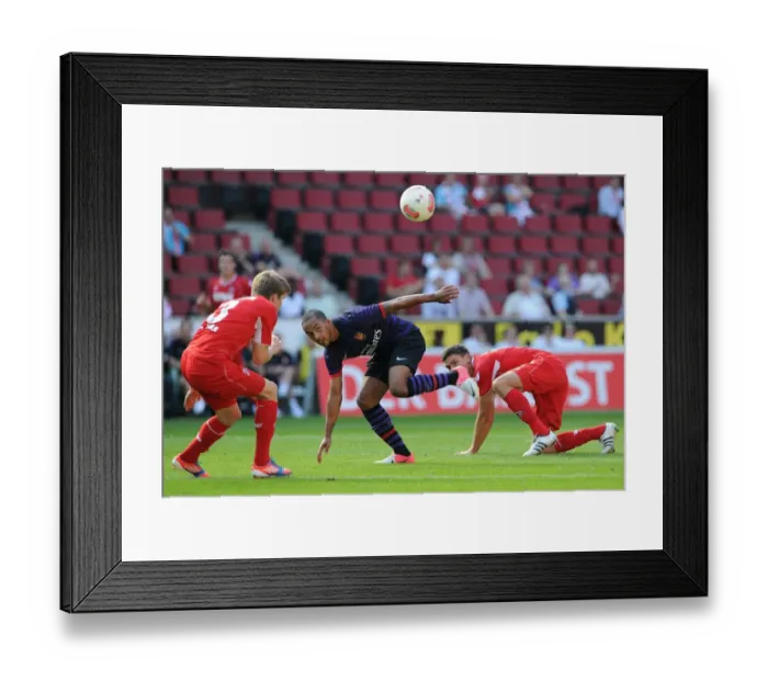 Framed Print : Theo Walcott (Arsenal) Lukas Kubler and Jonas Hector (Cologne). Cologne 0: 4 Arsenal Framed Print : Theo Walcott (Arsenal) Lukas Kubler and Jonas Hector (Cologne). Cologne 0: 4 Arsenal