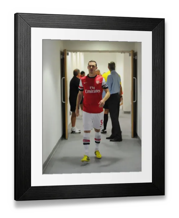 Framed Print : Thomas Vermaelen: Arsenal's Battle-Ready Captain (2012-13 Arsenal vs. Sunderland) Framed Print : Thomas Vermaelen: Arsenal's Battle-Ready Captain (2012-13 Arsenal vs. Sunderland)