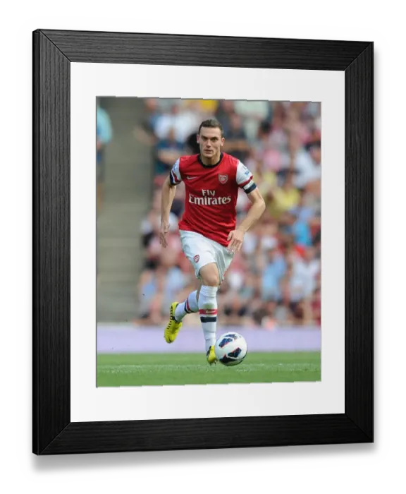 Framed Print : Thomas Vermaelen: Unwavering Defender in Arsenal's 2012-13 Premier League Battle Against Sunderland
