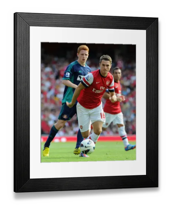 Framed Print : Aaron Ramsey in Action: Arsenal vs Sunderland, Premier League 2012-13