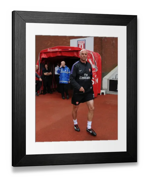 Framed Print : Arsenal Assistant Manager Steve Bould at Stoke City Match, Premier League 2012-13