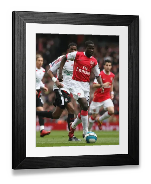 Framed Print : Emmanuel Eboue (Arsenal) Framed Print : Emmanuel Eboue (Arsenal)