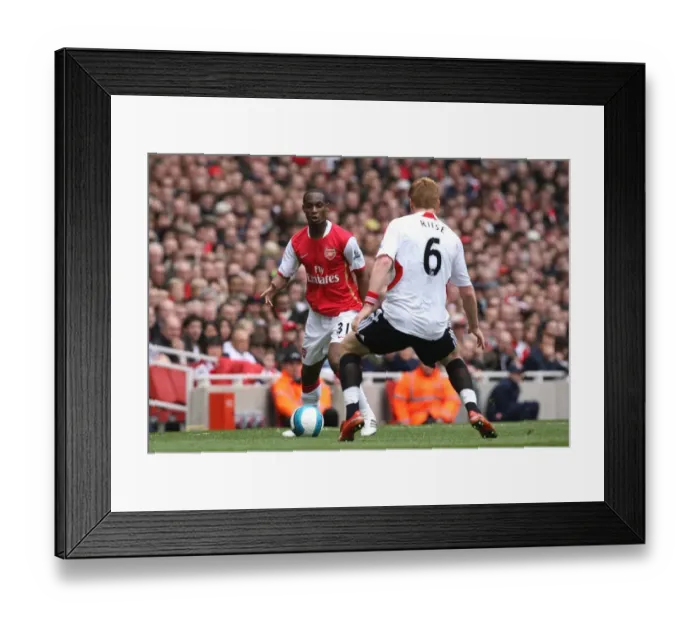 Framed Print : Justin Hoyte (Arsenal) John Arne Riise (Liverpool) Framed Print : Justin Hoyte (Arsenal) John Arne Riise (Liverpool)