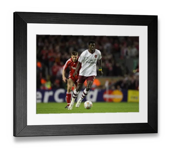 Framed Print : Emmanuel Adebayor (Arsenal) Steven Gerrard (Liverpool) Framed Print : Emmanuel Adebayor (Arsenal) Steven Gerrard (Liverpool)