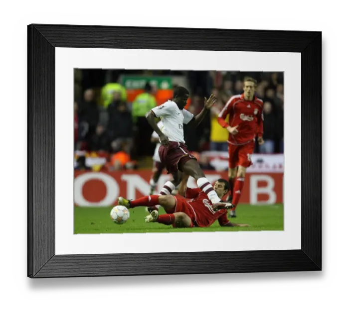Framed Print : Emmanuel Eboue (Arsenal) Javier Mascherano (Liverpool) Framed Print : Emmanuel Eboue (Arsenal) Javier Mascherano (Liverpool)