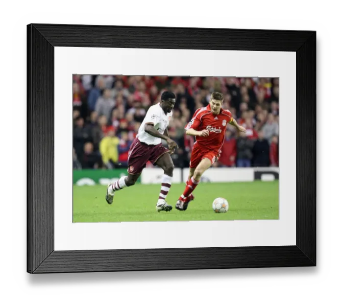 Framed Print : Kolo Toure (Arsenal) Steven Gerrard (Liverpool)