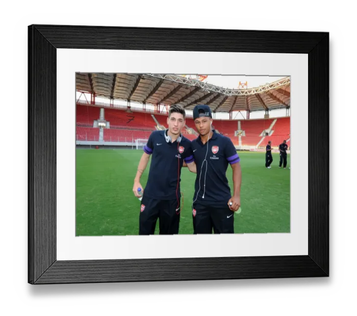 Framed Print : Hector Bellerin and Serge Gnabry (Arsenal). Olympiacos U19 2: 0 Arsenal U19 Framed Print : Hector Bellerin and Serge Gnabry (Arsenal). Olympiacos U19 2: 0 Arsenal U19