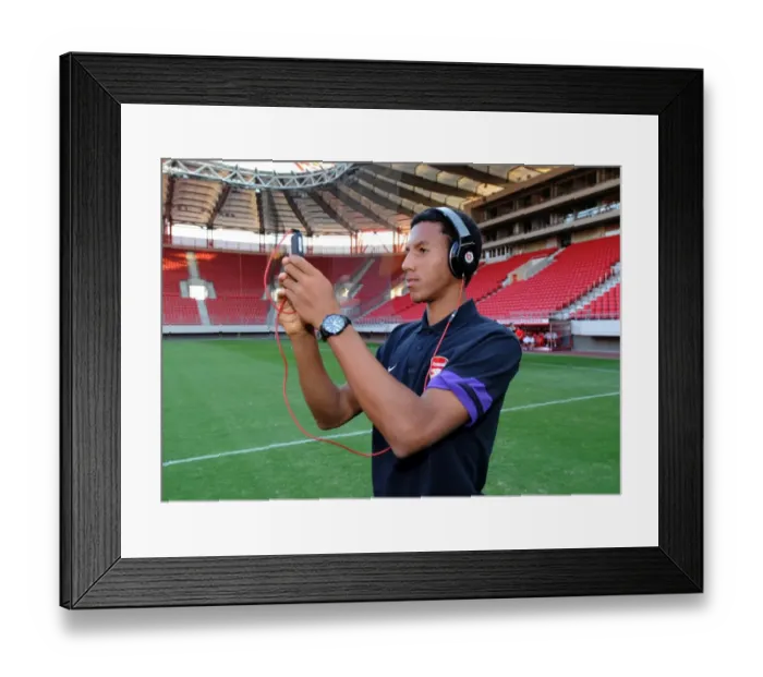 Framed Print : Isaac Hayden (Arsenal). Olympiacos U19 2: 0 Arsenal U19. NextGen Series Framed Print : Isaac Hayden (Arsenal). Olympiacos U19 2: 0 Arsenal U19. NextGen Series