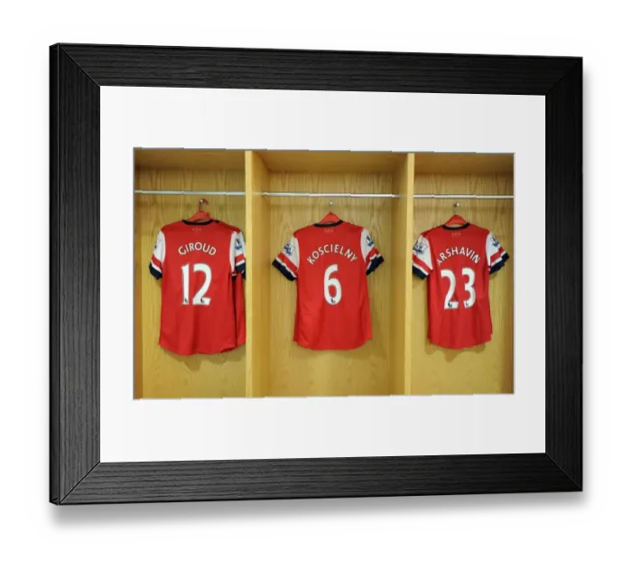 Framed Print : Arsenal Changingroom. Arsenal 6: 1 Southampton. Barclays Premier League Framed Print : Arsenal Changingroom. Arsenal 6: 1 Southampton. Barclays Premier League