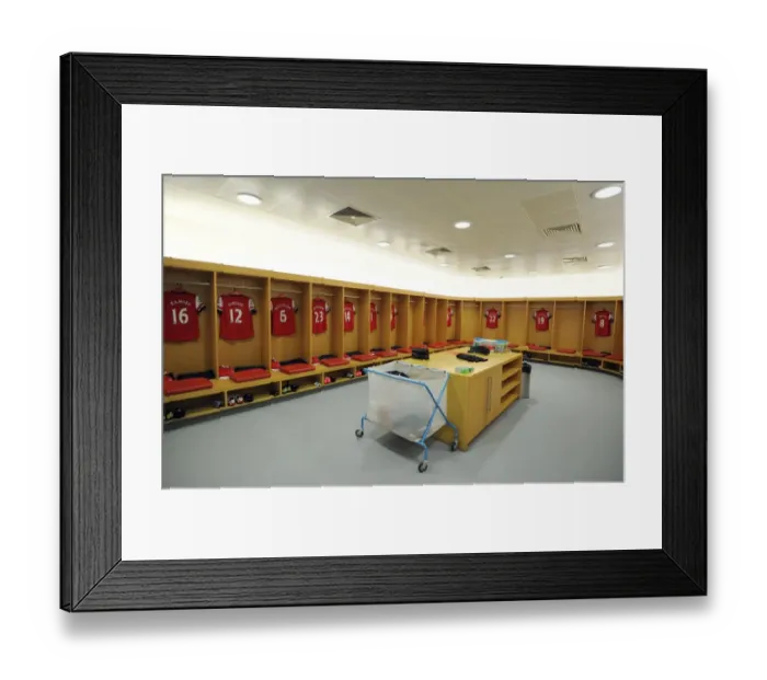 Framed Print : Arsenal's Triumph: 6-1 Over Southampton - Barclays Premier League at Emirates Stadium Framed Print : Arsenal's Triumph: 6-1 Over Southampton - Barclays Premier League at Emirates Stadium