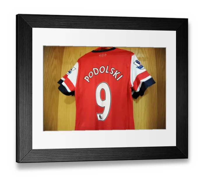 Framed Print : Lukas Podolski shirt in the changingroom. Arsenal 6: 1 Southampton. Barclays Premier League Framed Print : Lukas Podolski shirt in the changingroom. Arsenal 6: 1 Southampton. Barclays Premier League