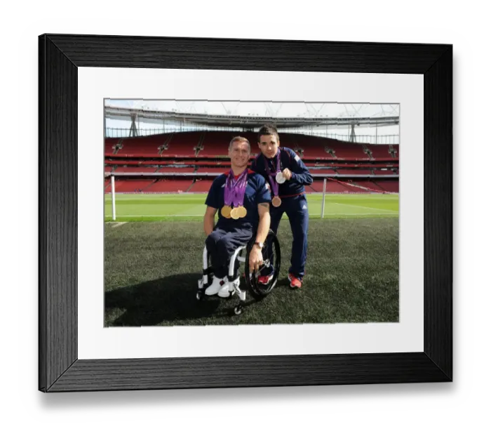 Framed Print : Arsenal's 6-1 Victory over Southampton: A Premier League Match with Paralympian Guests David Weir and Will Bayley