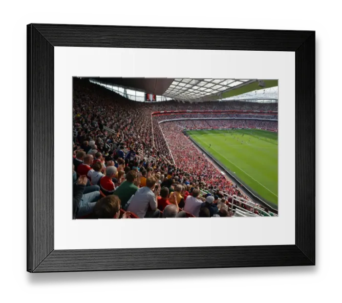 Framed Print : Arsenal's Dominant Display: 6-1 Rout of Southampton in Premier League at Emirates Stadium