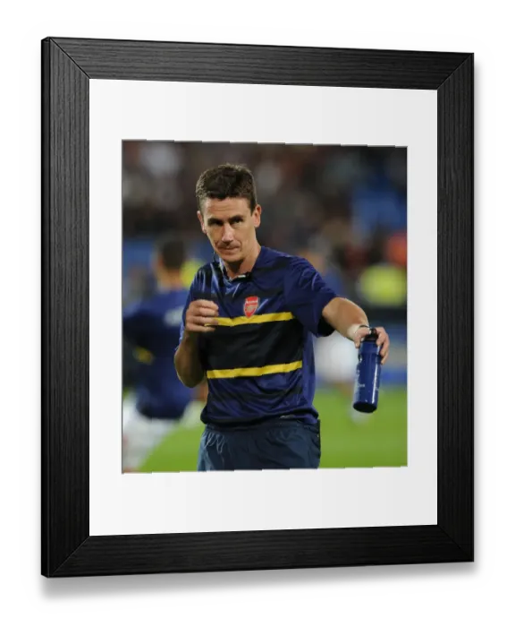 Framed Print : Arsenal Doctor Gary O'Driscoll Before Montpellier Clash in 2012-13 Champions League Framed Print : Arsenal Doctor Gary O'Driscoll Before Montpellier Clash in 2012-13 Champions League