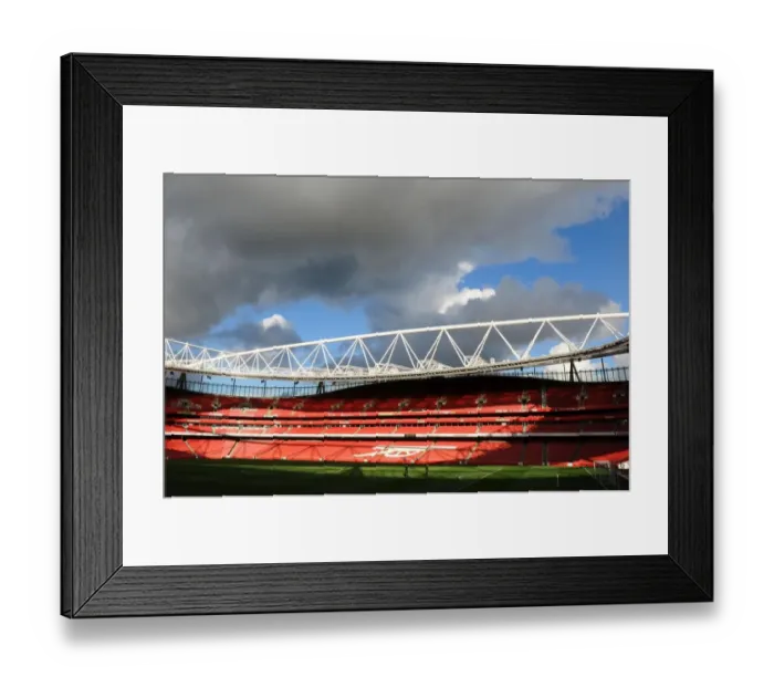 Framed Print : Pre-Match Atmosphere at Emirates Stadium: Arsenal vs Coventry City (Capital One Cup 2012-13)