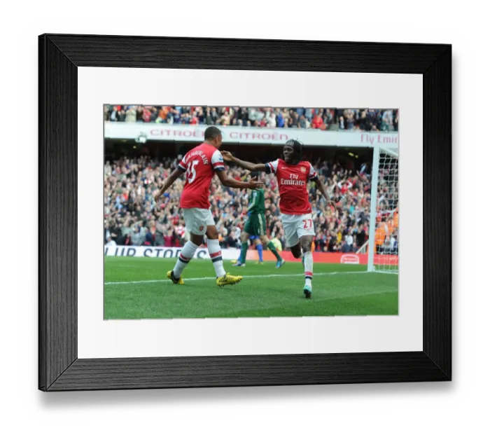 Framed Print : Arsenal Celebration: Gervinho and Oxlade-Chamberlain Score Against Chelsea (2012-13)