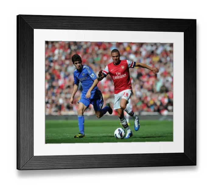 Framed Print : Arsenal vs Chelsea: Clash between Kieran Gibbs and Oscar (2012-13)