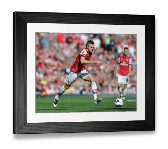 Framed Print : Carl Jenkinson in Action: Arsenal vs Chelsea (2012-13) Framed Print : Carl Jenkinson in Action: Arsenal vs Chelsea (2012-13)
