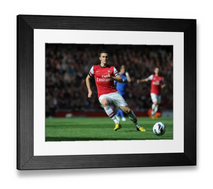 Framed Print : Thomas Vermaelen Focuses in Arsenal vs Chelsea Clash (2012-13) Framed Print : Thomas Vermaelen Focuses in Arsenal vs Chelsea Clash (2012-13)