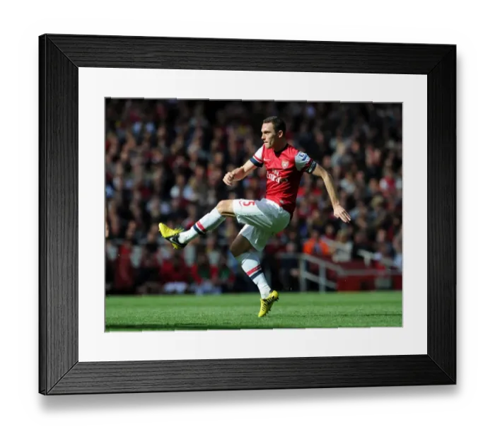 Framed Print : Thomas Vermaelen: Arsenal vs. Chelsea Showdown (2012-13)