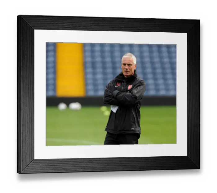 Framed Print : Steve Gatting Arsenal Yth Coach. West Bromwich Albion U21 1: 0 Arsenal U21