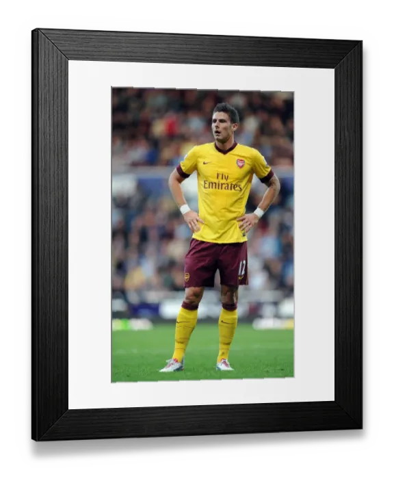 Framed Print : Olivier Giroud: Star Striker in Action for Arsenal vs. West Ham United, Premier League 2012-13